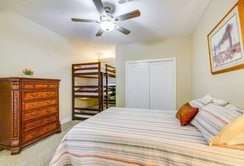 Lakefront Osage Beach Retreat W/ Boat Slip!