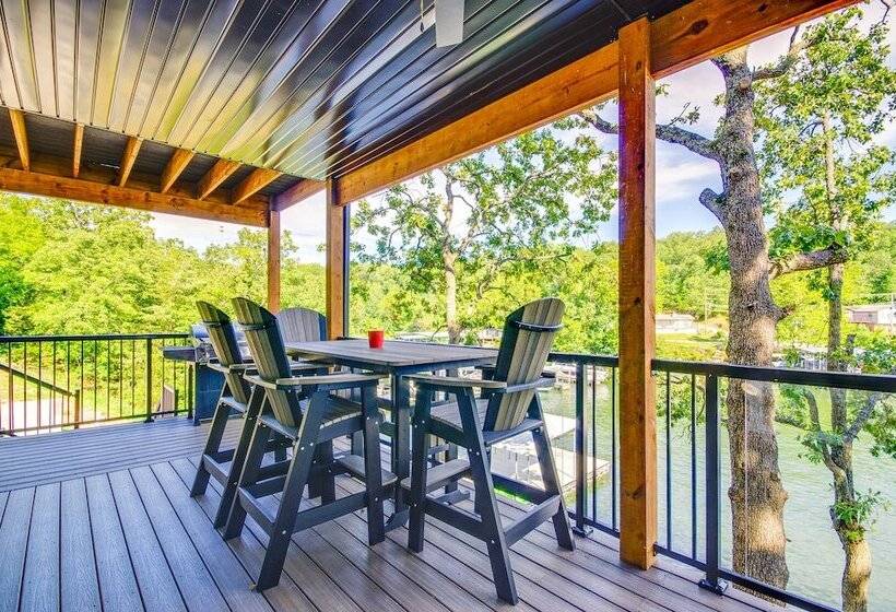 Lakefront Osage Beach Retreat W/ Boat Slip!
