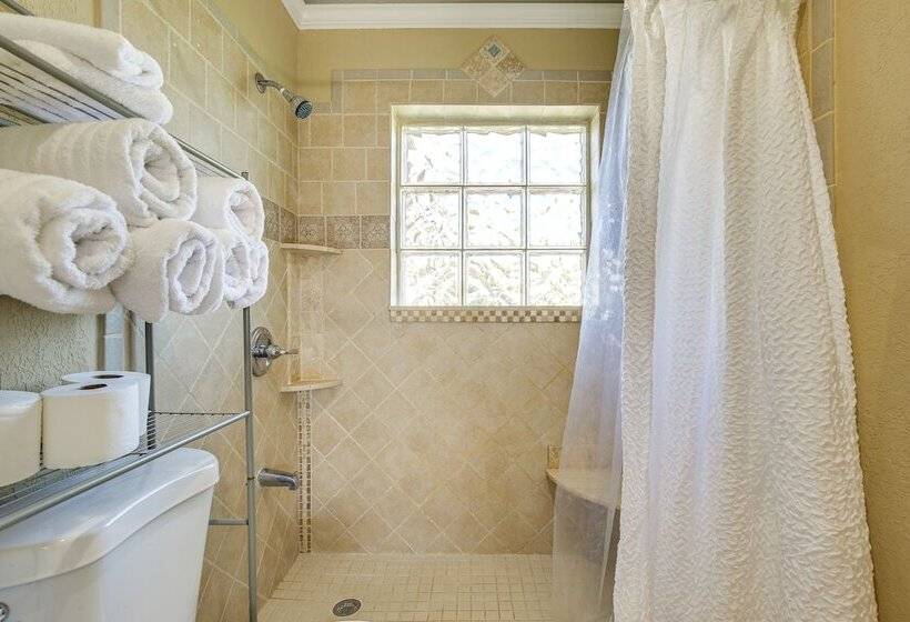 North Lauderdale Vacation Rental: 8 Mi To Beach!