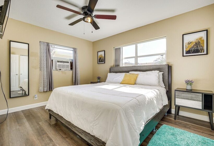 North Lauderdale Vacation Rental: 8 Mi To Beach!