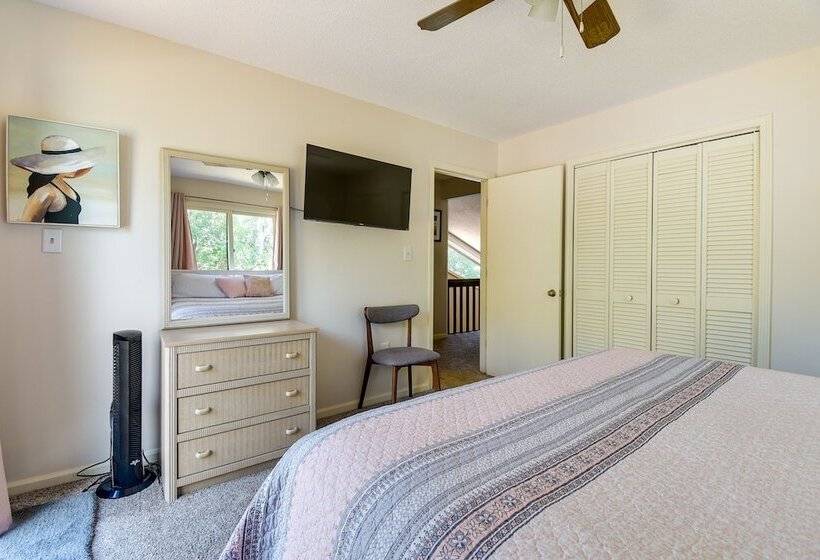 Walk To North Myrtle Beach: Family Friendly Home!