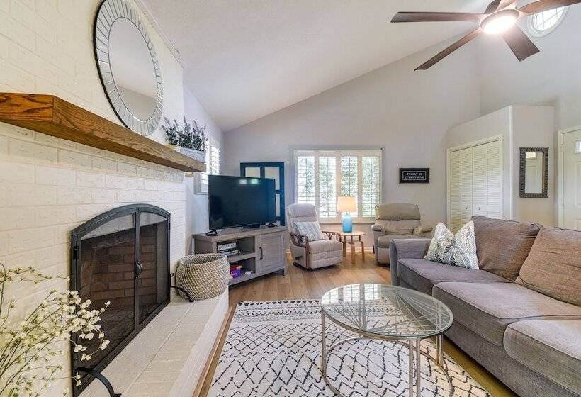 Walk To North Myrtle Beach: Family Friendly Home!