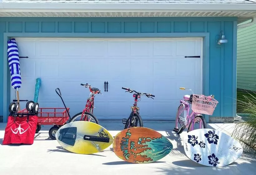 Snowbird Getaway: Windmark Beach Home!