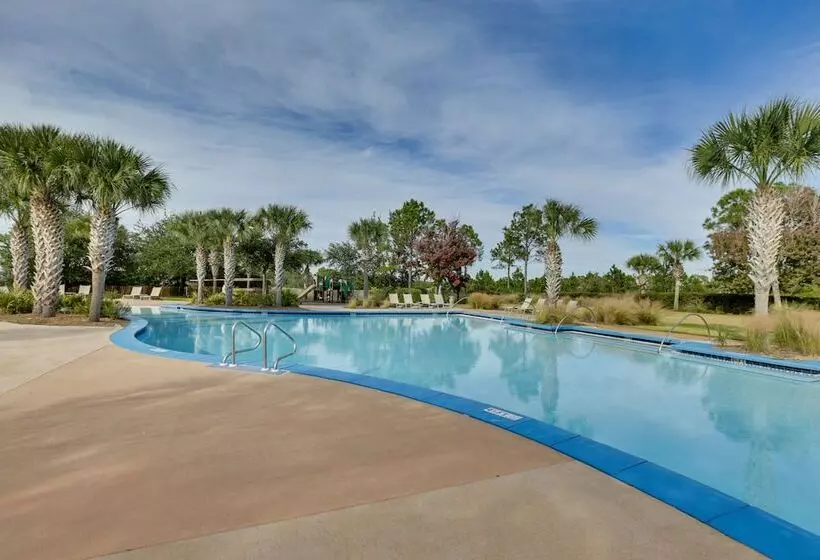 Snowbird Getaway: Windmark Beach Home!