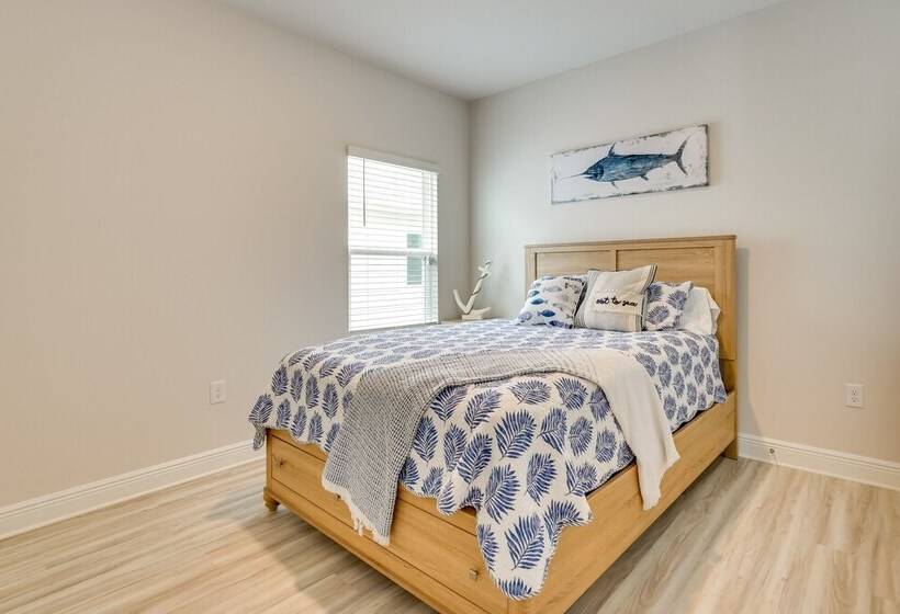 Snowbird Getaway: Windmark Beach Home!