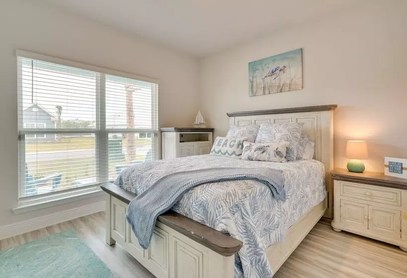 Snowbird Getaway: Windmark Beach Home!