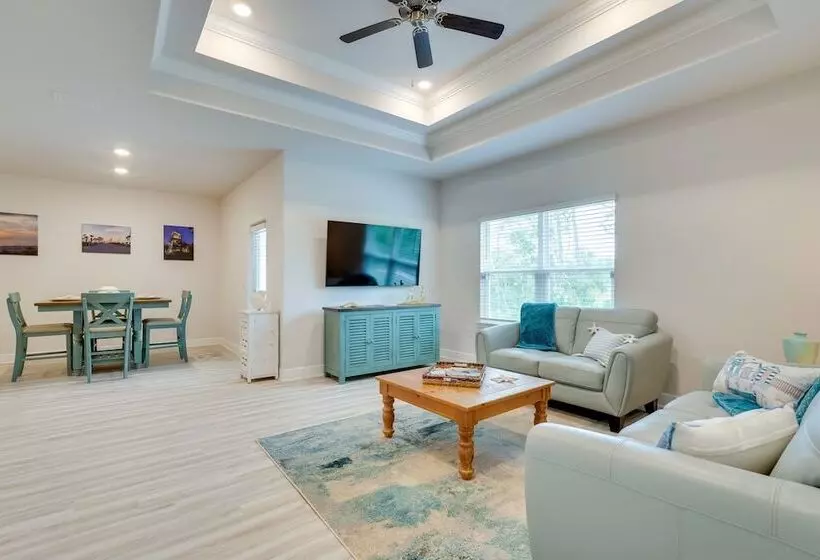 Snowbird Getaway: Windmark Beach Home!