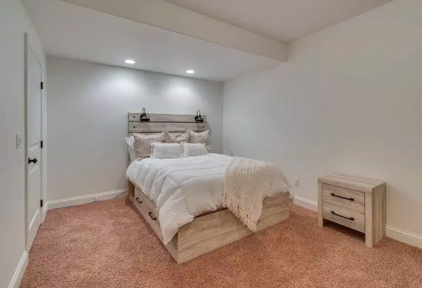 Prime Peoria Retreat W/ Deck & Fireplace!