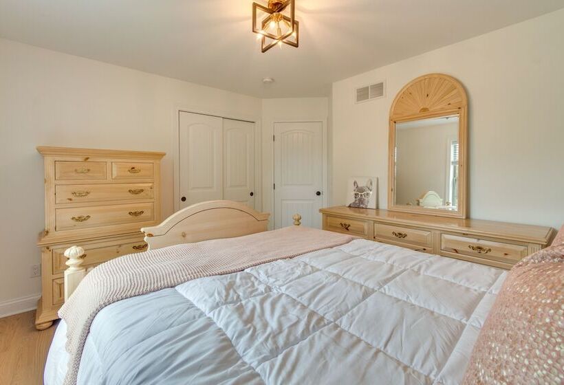 Prime Peoria Retreat W/ Deck & Fireplace!