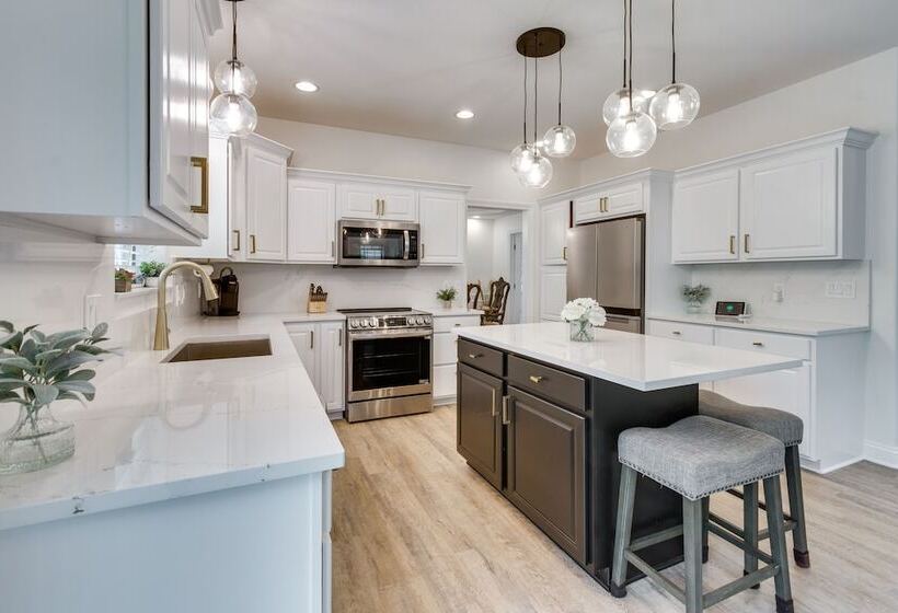 Prime Peoria Retreat W/ Deck & Fireplace!