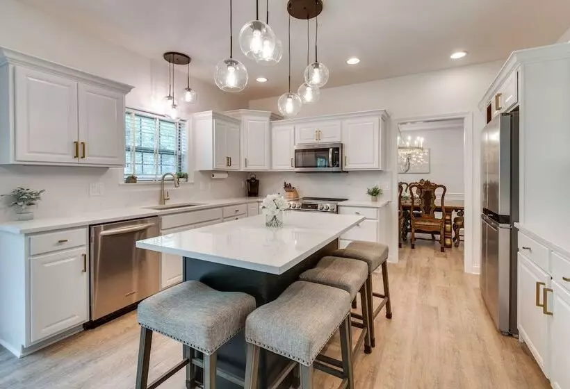 Prime Peoria Retreat W/ Deck & Fireplace!