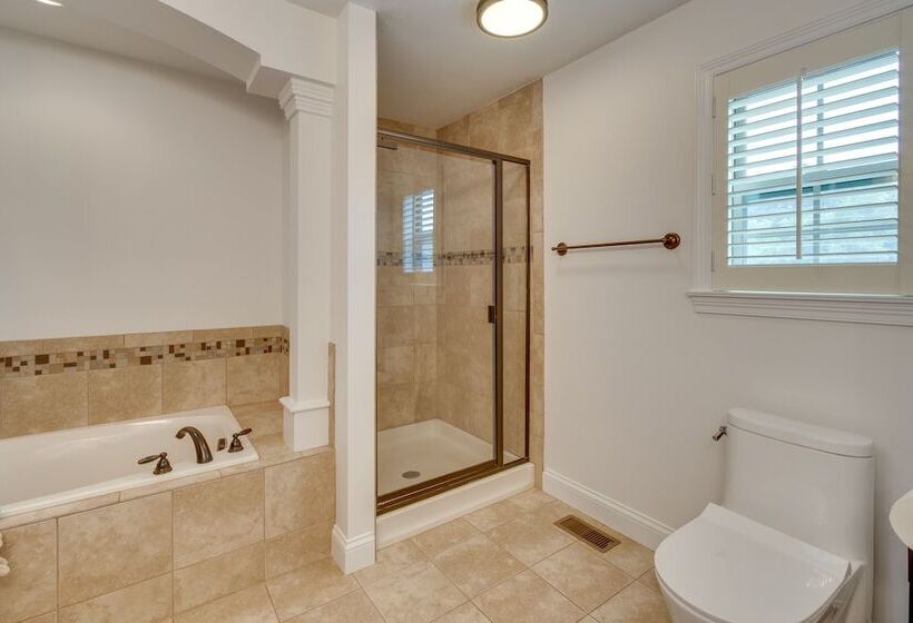 Prime Peoria Retreat W/ Deck & Fireplace!