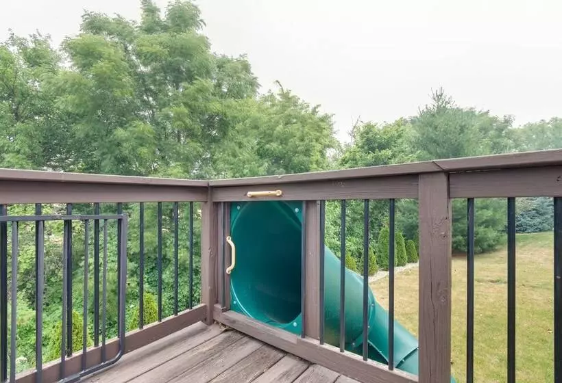 Prime Peoria Retreat W/ Deck & Fireplace!