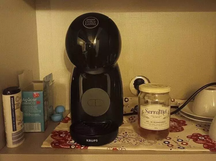 Residenssi Immaculate 1 Bed House In Gois Mountain View