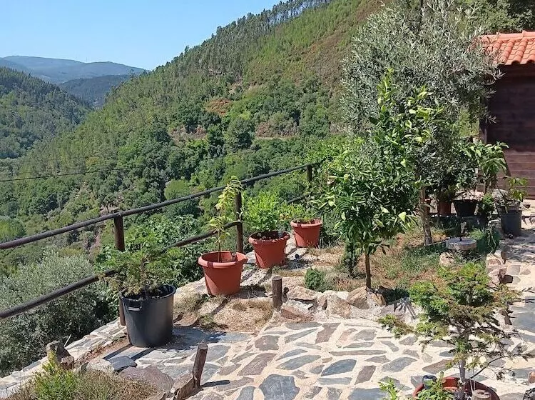 Residenssi Immaculate 1 Bed House In Gois Mountain View