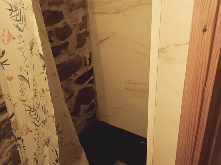 Резиденция Immaculate 1 Bed House In Gois Mountain View