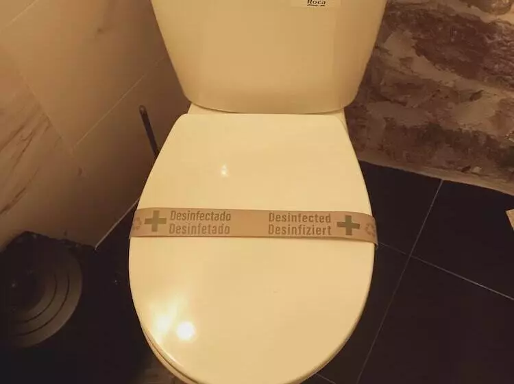 Residenssi Immaculate 1 Bed House In Gois Mountain View