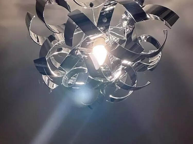 Residenssi Stunning 3 Bed Home At The Heart Of Wolverhampton