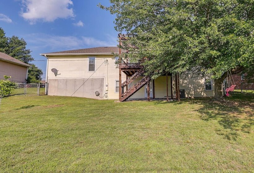 Single Story Webb City Home W/ Deck & Gas Grill!