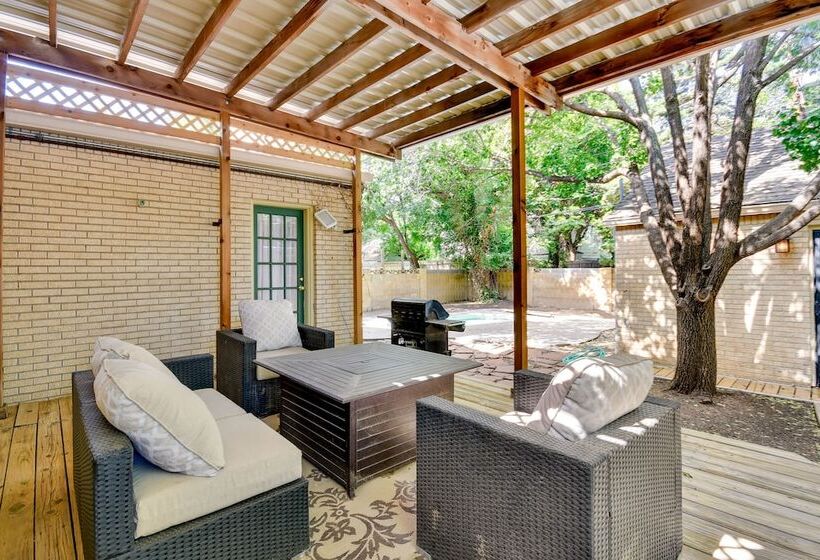 Spacious Amarillo Home With Shared Fire Pit!