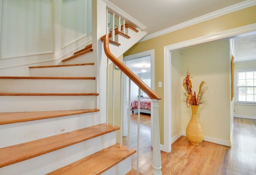 Spacious Amarillo Home With Shared Fire Pit!