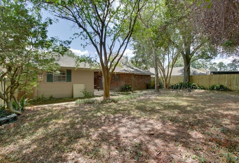 Spacious Baton Rouge Home Rental: 12 Mi To Lsu!