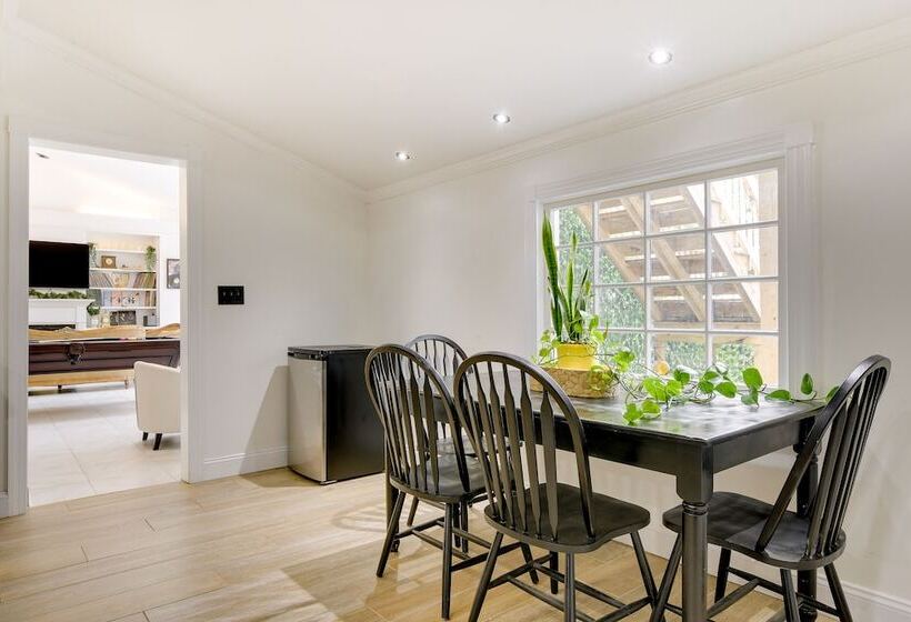 Spacious Durham Home W/ Fire Pit & Hot Tub!