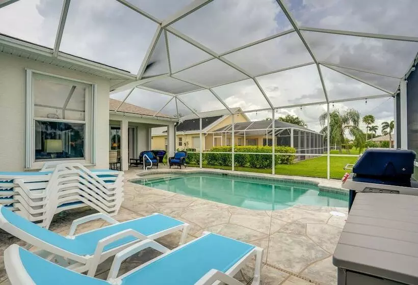 Sunny Fort Myers Home W/ Heated Pool!