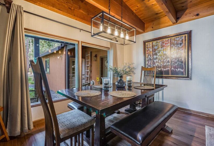 Tahoe City Cabin For 10 Walk To Beach By Sierra Getaways