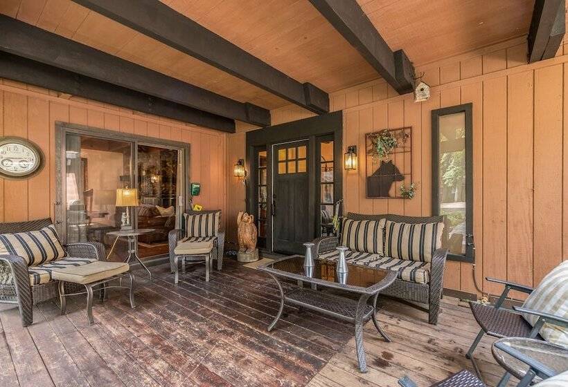 Tahoe City Cabin For 10 Walk To Beach By Sierra Getaways