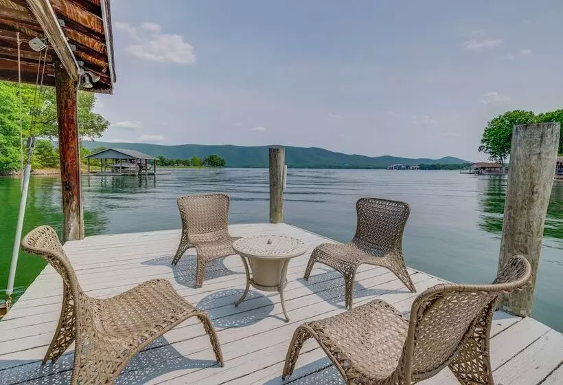 Waterfront Smith Mountain Lake Home W/ Dock!