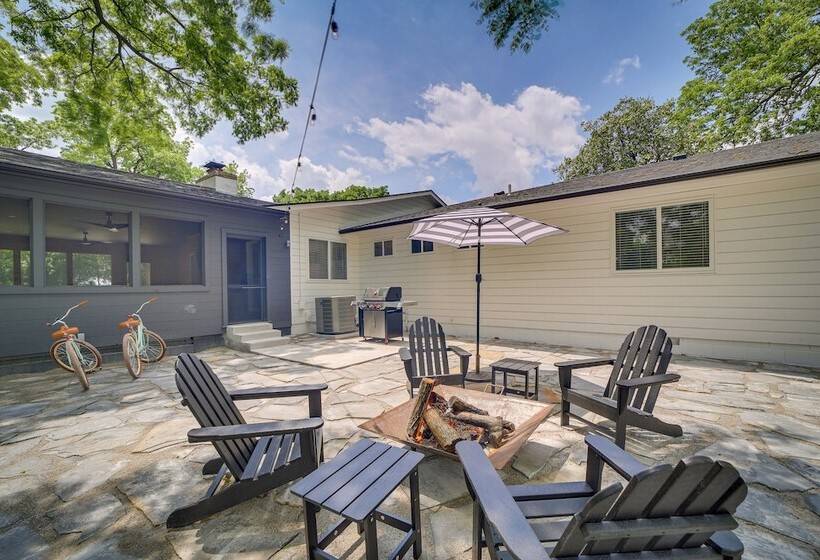 Well Appointed Tulsa Home W/ Fire Pit & Patio!