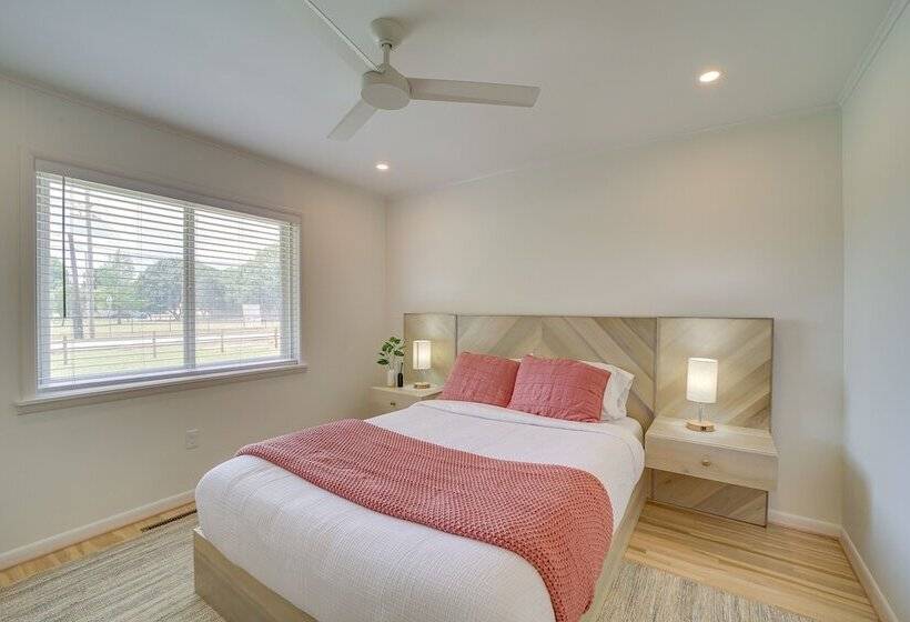 Well Appointed Tulsa Home W/ Fire Pit & Patio!