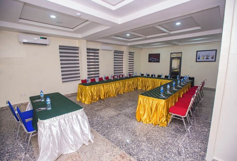 Chinbell Luxury Hotel And Suites