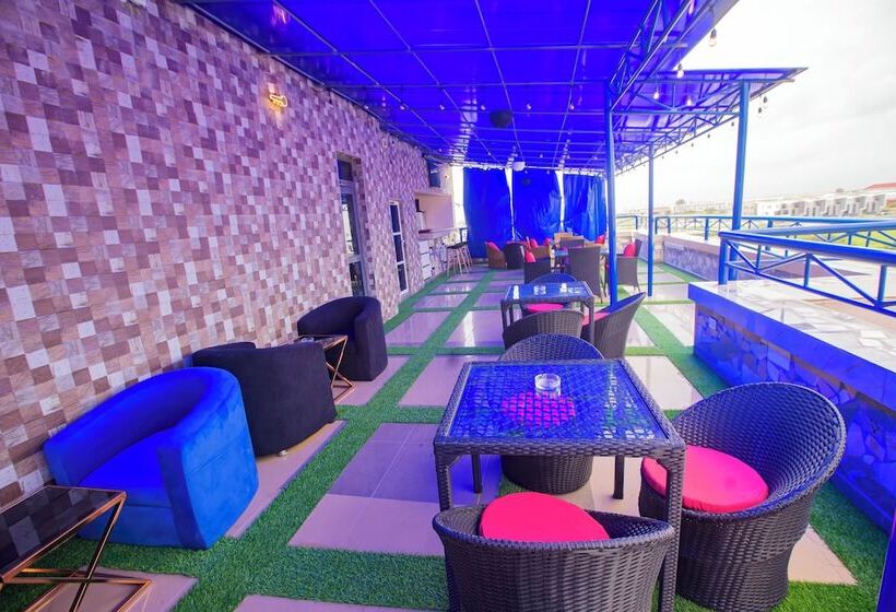 Chinbell Luxury Hotel And Suites