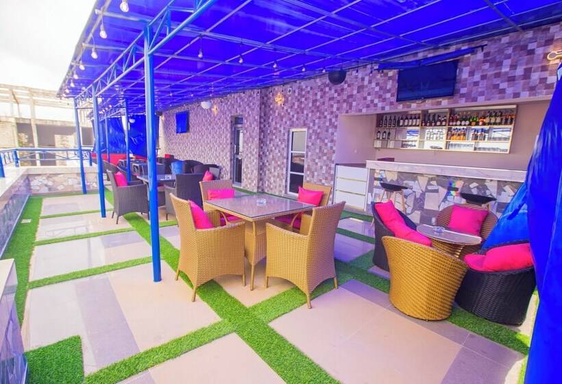 Chinbell Luxury Hotel And Suites