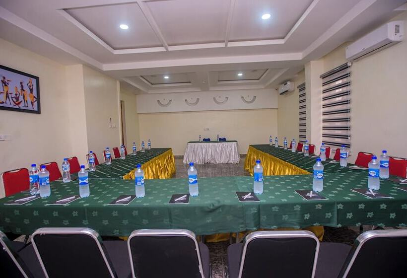 Chinbell Luxury Hotel And Suites