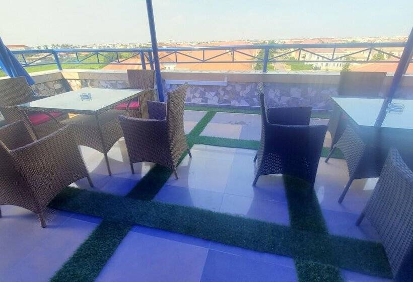 Chinbell Luxury Hotel And Suites