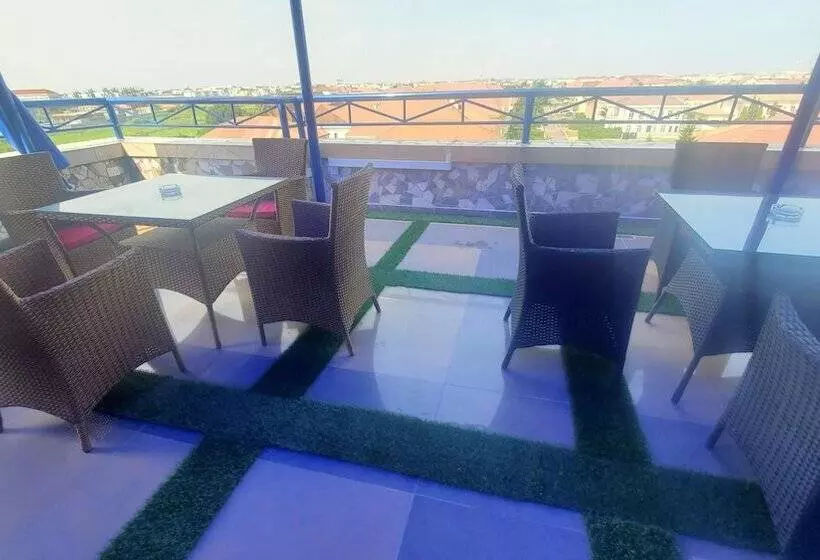 Chinbell Luxury Hotel And Suites