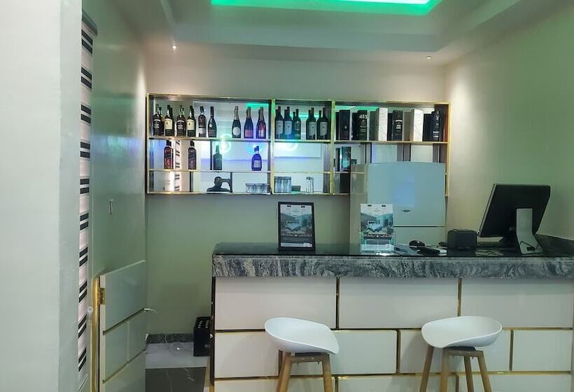 Chinbell Luxury Hotel And Suites