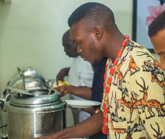 Chinbell Luxury Hotel And Suites