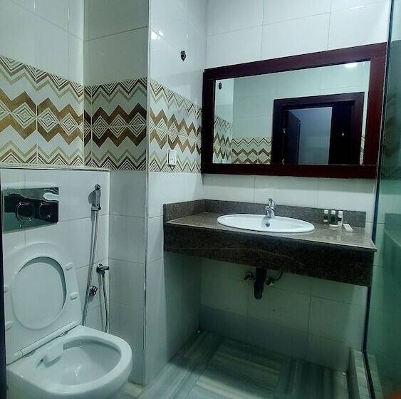 Chinbell Luxury Hotel And Suites