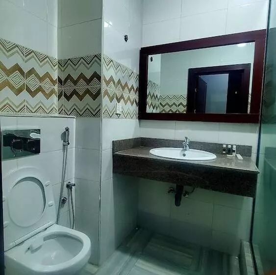 Chinbell Luxury Hotel And Suites