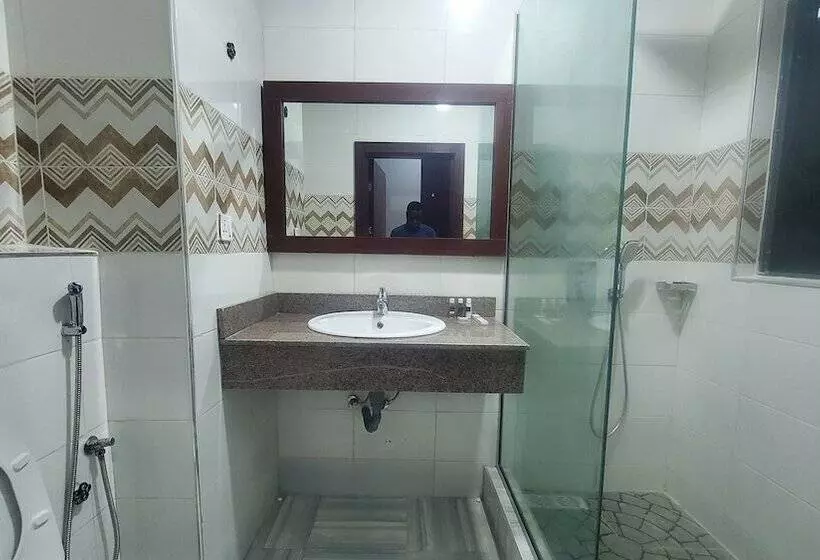 Chinbell Luxury Hotel And Suites