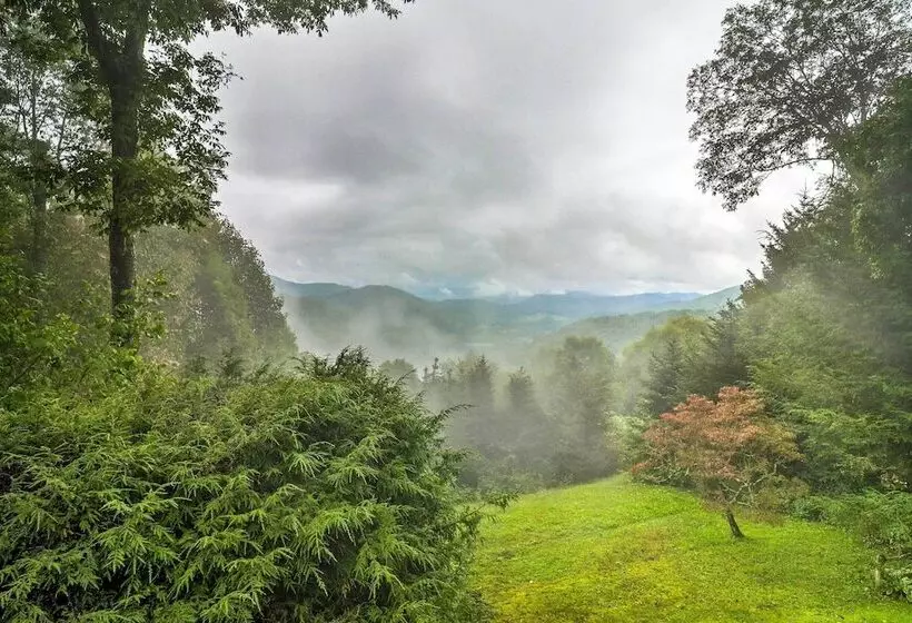 Breathtaking Mountain Views: Cullowhee Cabin!