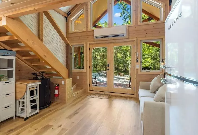 Hidden Hollow   Desirable Ozark Glamping!