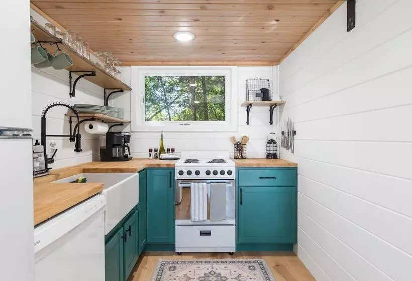 Hidden Hollow   Desirable Ozark Glamping!