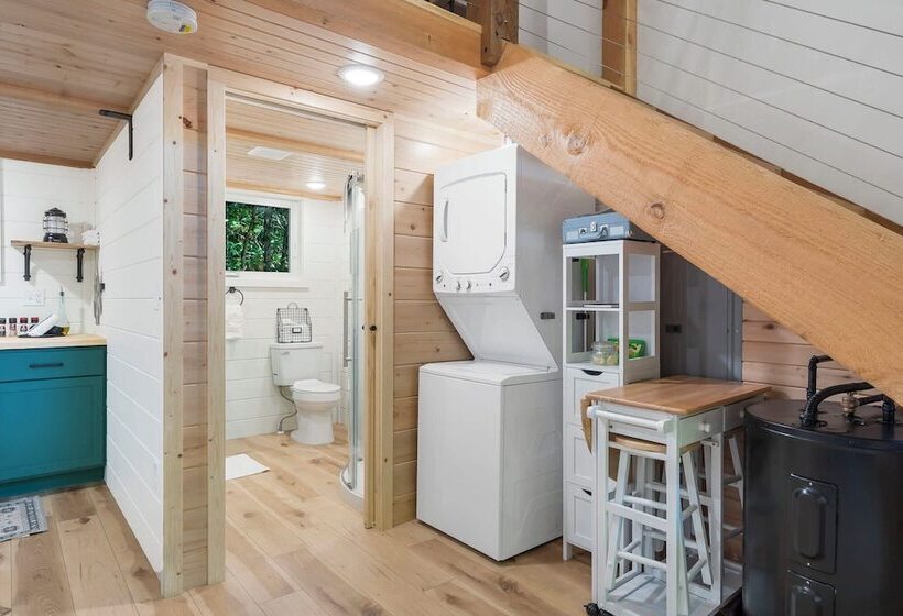 Hidden Hollow   Desirable Ozark Glamping!