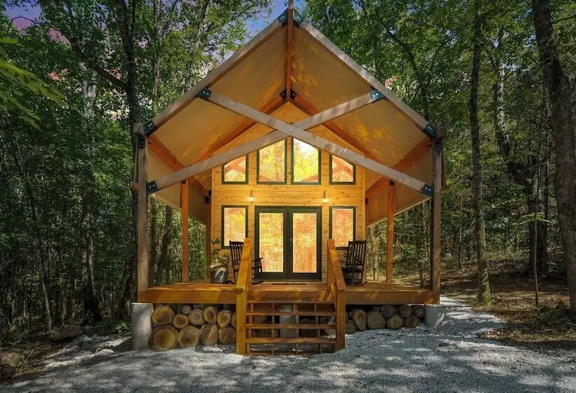 Hidden Hollow   Desirable Ozark Glamping!