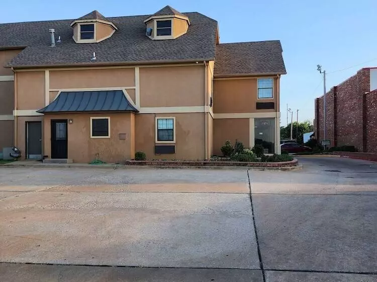 ホテル Executive Inn